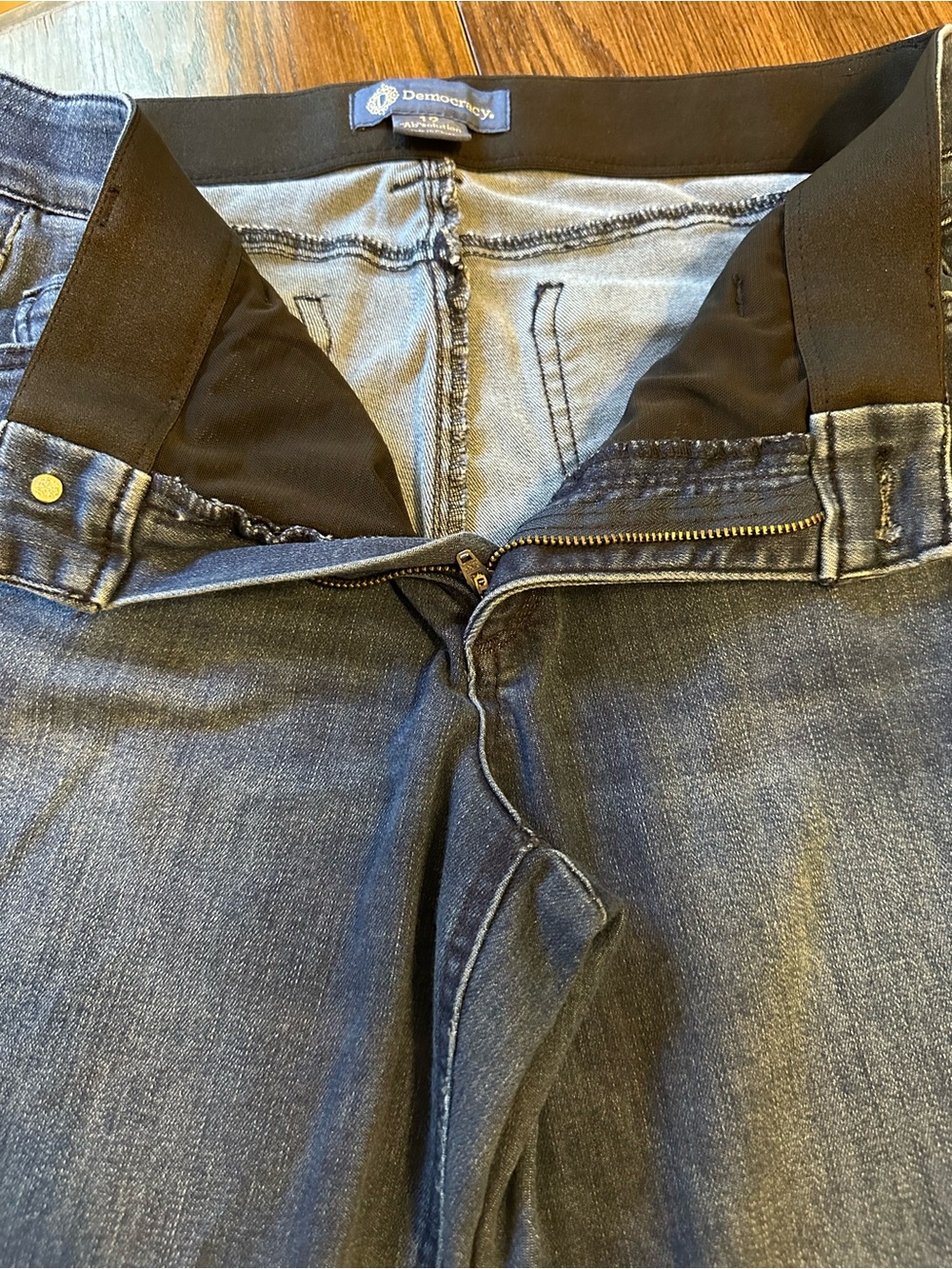 Democracy womens Jeans in Blue Wash size 12 - Picture 3 of 10
